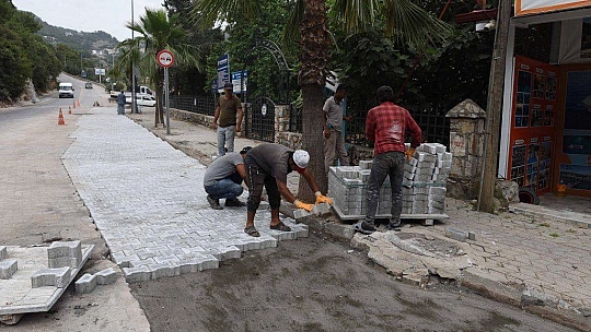 Ölüdeniz'de Yol Tamiratları Başladı