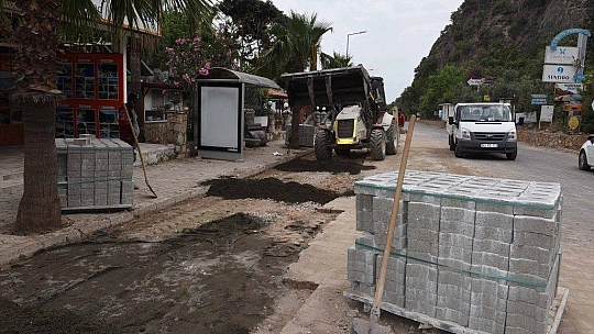 Ölüdeniz'de Yol Tamiratları Başladı