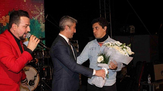 Marmaris 2022'ye coşku ile girdi