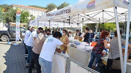 Marmaris Belediyesi'nin isimsiz kahramanları yangında seferber oldu