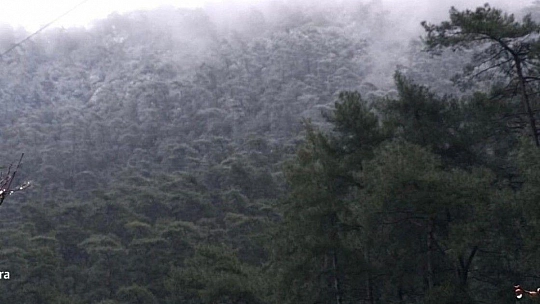 Marmaris'in yüksek kesimlerine kar yağdı