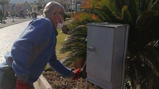 Marmaris'te aydınlatma direkleri bakıma alındı