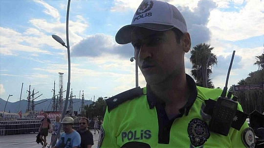 MARMARİS'TE KASK TAKMAYANLARA 2 SAAT İÇİNDE 100 BİN LİRA CEZA KESİLDİ