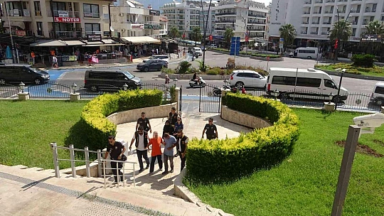 MARMARİS'TEKİ SAFARİ FACİASINDA GÖZALTINA ALINAN 3 KİŞİ ADLİYEYE SEVK EDİLDİ