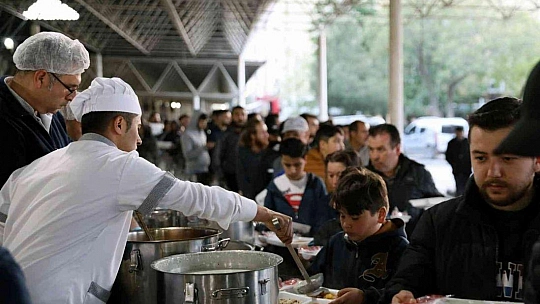 Menteşe Belediyesi her gün 3 bin kişilik iftar yemeği verecek
