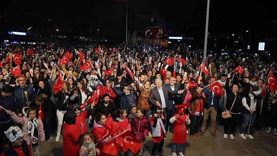 Menteşe'de 19 Mayıs akşamı coşkulu kutlama