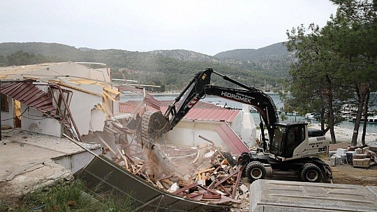 Menteşe'de kaçak yapıya geçit yok 