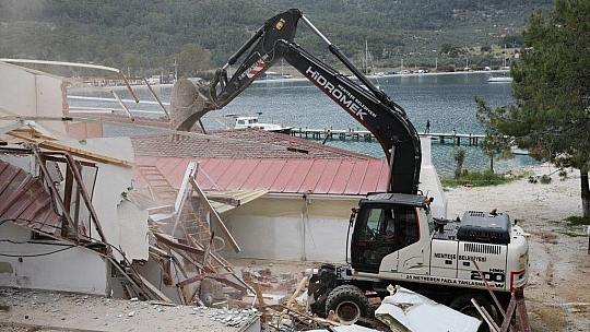 Menteşe'de kaçak yapıya geçit yok 