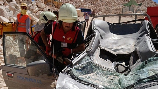 Mermer ocağında iş kazası: 2 yaralı