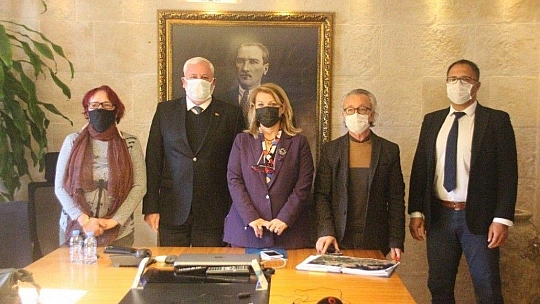 Mermer tozlu sahte Maldiv sahilleri ile mücadele yeniden başladı