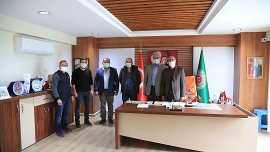 Milaslı pamuk çiftçisine makineli hasat garantisi