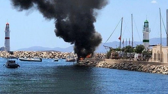 Milyon dolarlık yat küle döndü