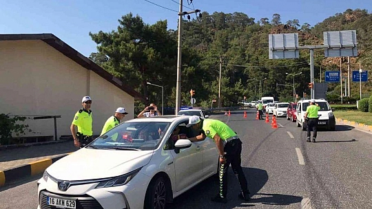 Muğla'da 'şeker' tadında trafik uygulaması