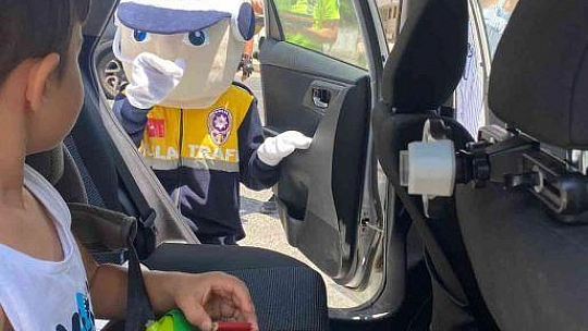 Muğla'da 'şeker' tadında trafik uygulaması