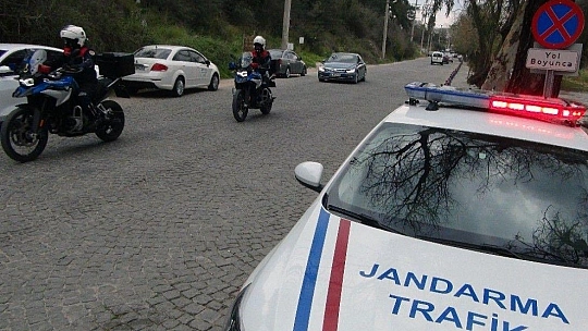 Muğla'da Jandarma ve polisten sıkı denetimi