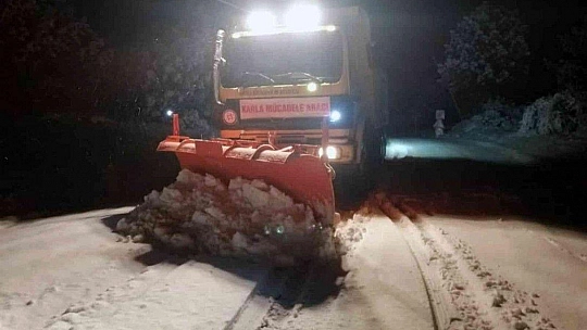 Muğla'da kar mesaisi