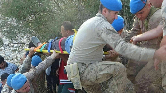 MUĞLA'DA KAYBOLAN YAŞLI ADAM, 28 SAAT SONRA SAĞ OLARAK BULUNDU