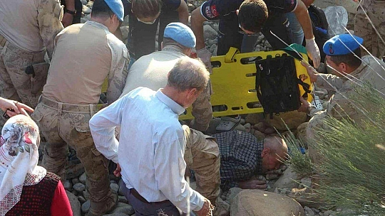 MUĞLA'DA KAYBOLAN YAŞLI ADAM, 28 SAAT SONRA SAĞ OLARAK BULUNDU