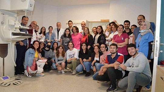 MUĞLA'DA MEME KANSERİ FARKINDALIK AYINDA MAMOGRAFİ ODASININ DUVARLARI BOYANDI