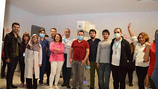MUĞLA'DA MEME KANSERİ FARKINDALIK AYINDA MAMOGRAFİ ODASININ DUVARLARI BOYANDI