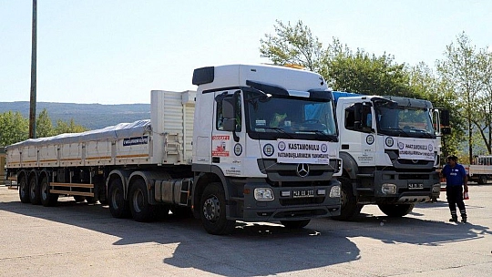 Muğla'dan Kastamonu'ya 6 TIR, 2 kamyon yardım