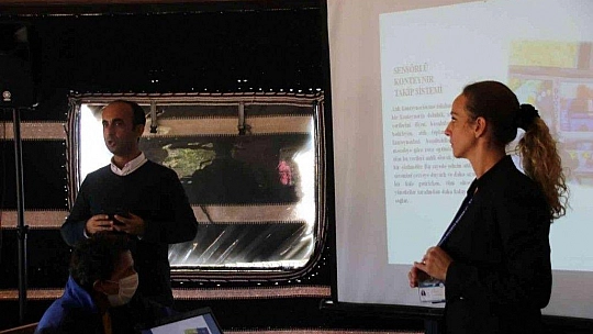 Muhtarlara ''Akıllı Atık Toplama Sistemi'' sunumu yapıldı