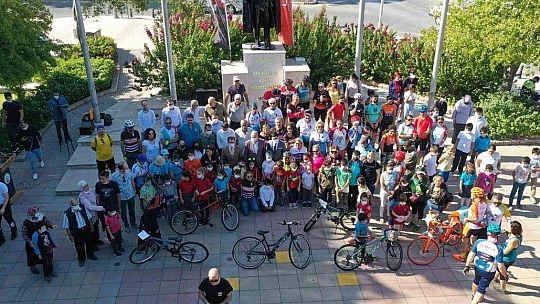 Ortaca'da 60 çocuğa bisiklet hediye edildi