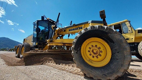 Sahil Bandında parke çalışması başladı