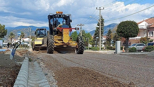 Sahil Bandında parke çalışması başladı