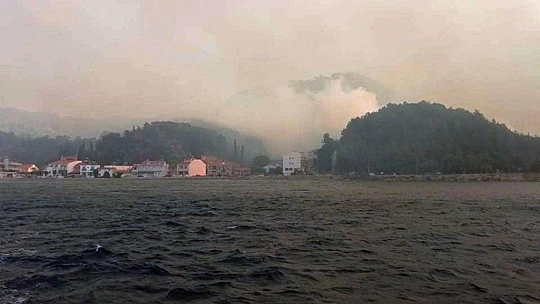 Samos kabusu yaşıyor