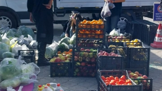 ASKIDA SEBZE KAMPANYASI BÜYÜK İLGİ GÖRDÜ