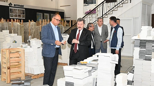 Vali Orhan Tavlı, Emekçilerle Bir Araya Geldi