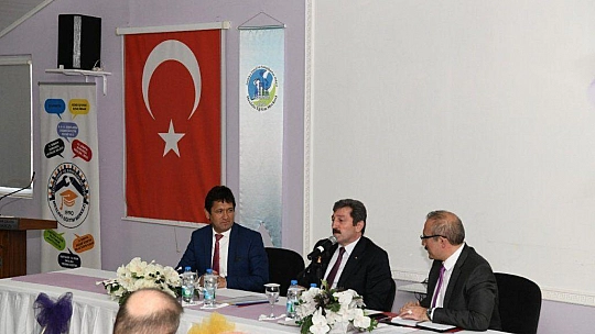 VALİ ORHAN TAVLI FETHİYE'DE MUHTARLARLA BİR ARAYA GELDİ