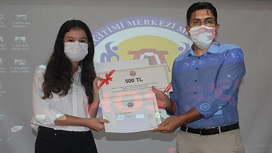 Türkiye birincisi Muğla'nın başarılı öğrencileri ödüllendirildi