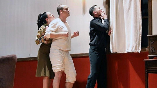 Üniversiteliler tiyatroya doydu