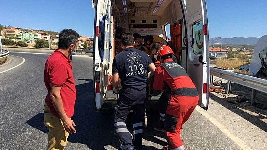 Üst geçitte tehlikeli kaza