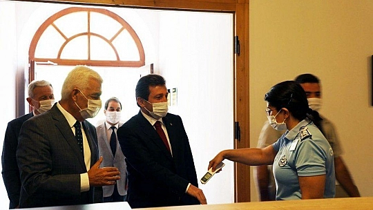 Vali Orhan Tavlı'dan Başkan Gürün'e ziyaret