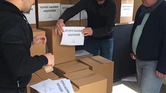 Hayırseverler Aldı, CHP Dağıttı