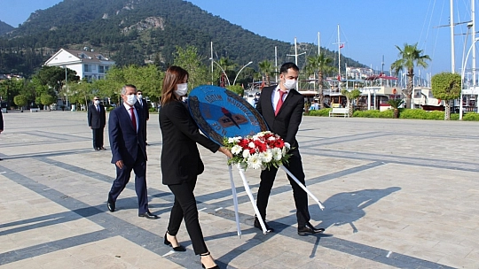Fethiye'de sosyal mesafeli 23 Nisan töreni