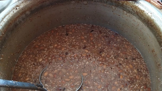 Hıdrellez Şenliği Yerine Aşure İkram Edildi