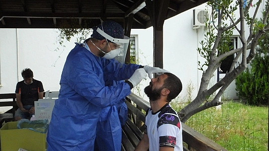 Fethiyespor'da futbolcular testten geçti