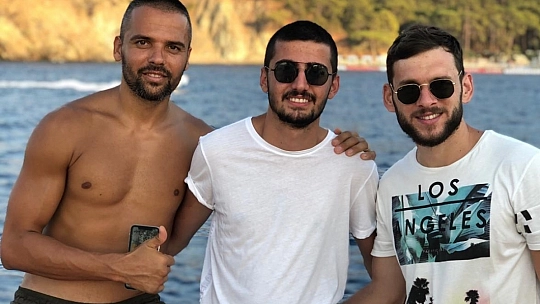 Fethiyesporlu futbolcular tekne turu yaptı