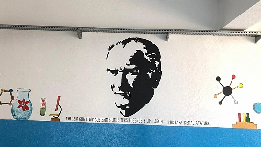 Çağdaş bir ortamda eğitim öğretim yapacaklar