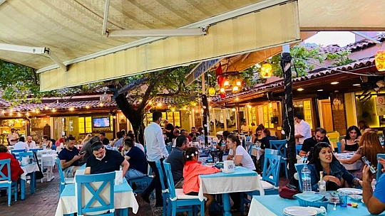 Restoranlar Fethiye'de de ilk gün bereketi yaşadı