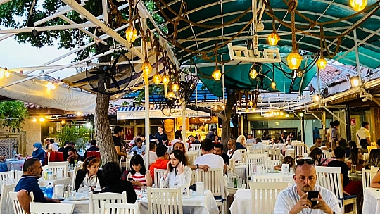 Restoranlar Fethiye'de de ilk gün bereketi yaşadı