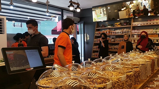 Ersancak, Leblebi ve Kuruyemiş ile Fethiye'de