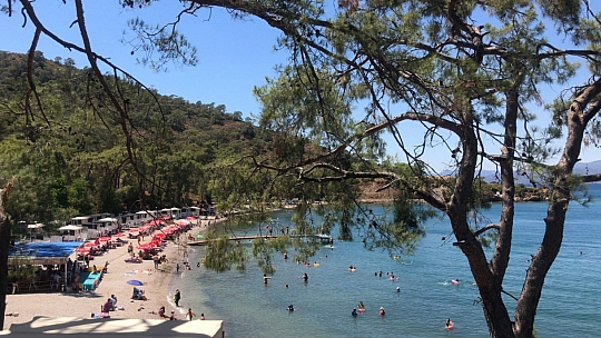 Kısıtlamasız İlk Pazar Gününde 'Büyük Samanlık Plajında' Hareketlilik Yaşandı