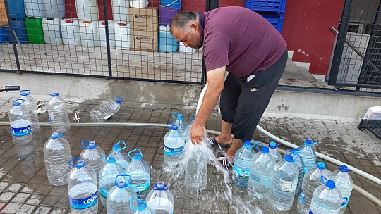 Taşıdıkları Buzlar İle Yürekleri Soğuttular