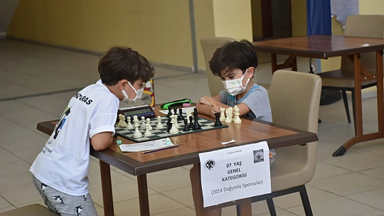 Muğla Küçükler ve Yıldızlar il birinciliği satranç turnuvası sona erdi