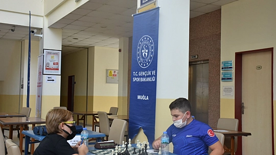 Muğla Küçükler ve Yıldızlar il birinciliği satranç turnuvası sona erdi